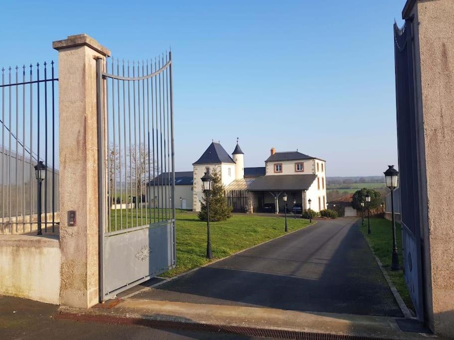 Вілла Le Logis Cholet 49300 Lieu Exceptionnel En Famille Ou Amis Mazieres-en-Mauges Екстер'єр фото